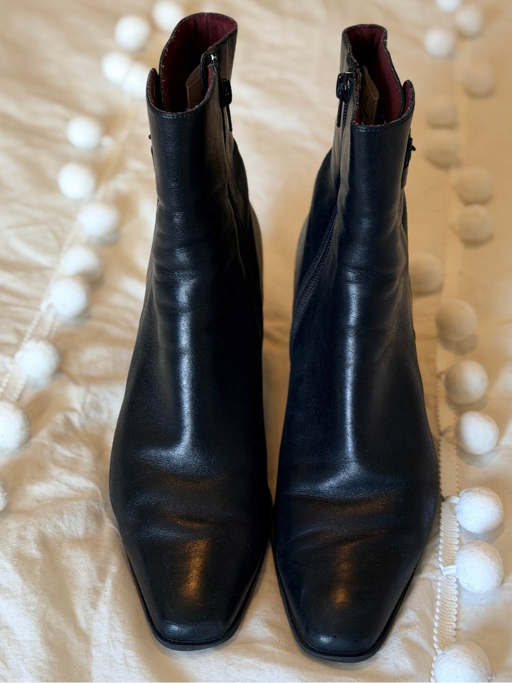 Naturalizer Black Leather Ankle Heeled Boots